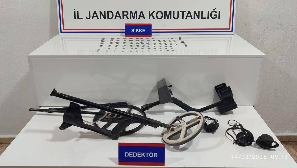 Uyuşturucu ile tarihi eserler ele geçirildi Uyuşturucu ile tarihi eserler ele geçirildi