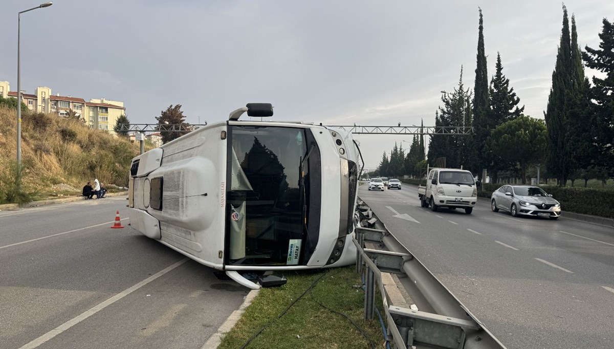 İzmir'de trafik kazası: Yaralılar var