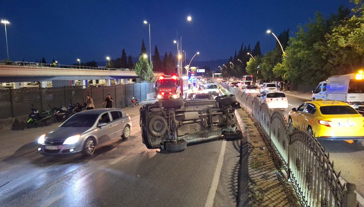 Feci kaza | Önce otomobile, ardından yayalara çarptı: 2 ölü