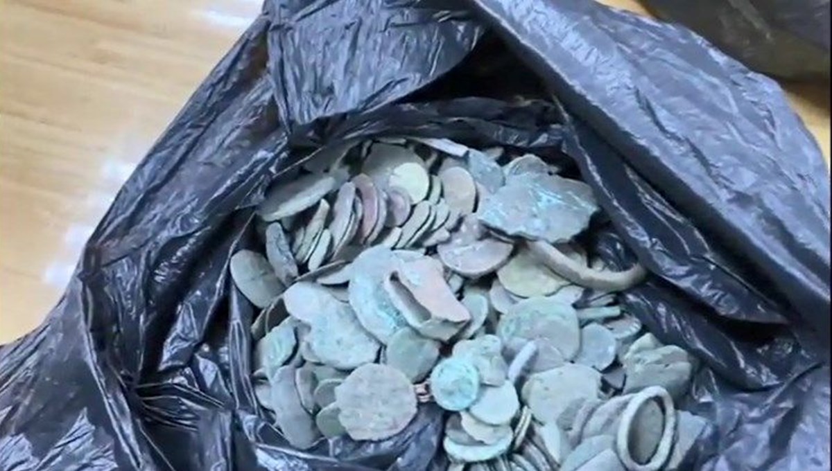 İstanbul'da tarihi eser operasyonu: 3 bin 124 sikke ele geçirildi