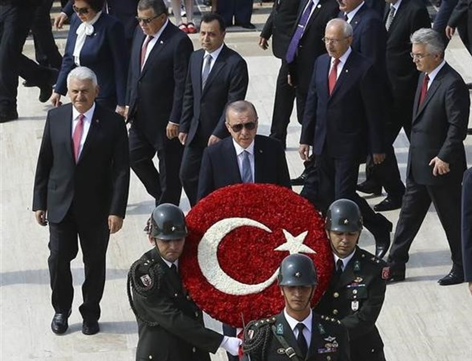 Cumhurbaşkanı Erdoğan: Tehdit ve saldırılar bizi hedeflerimizden alıkoyamayacak - 1