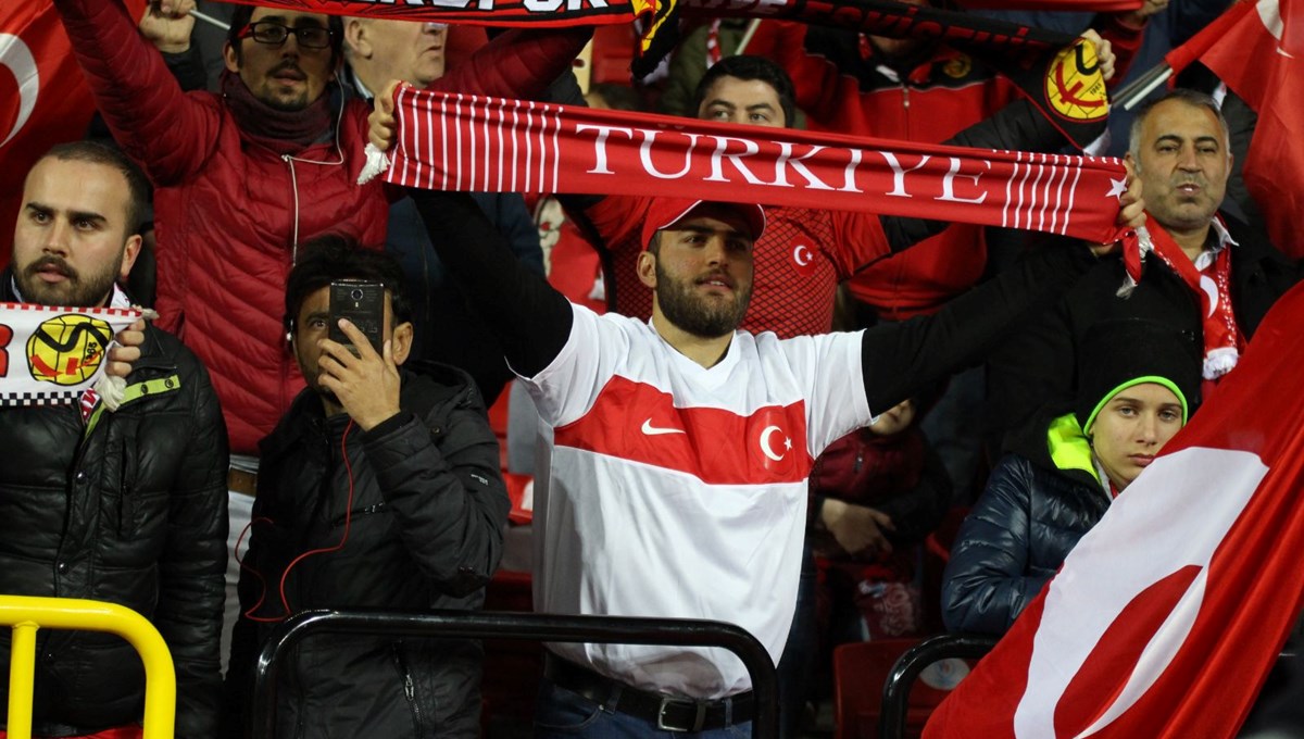 Türkiye-Ermenistan maçının biletleri tükendi