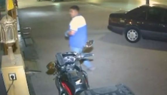 Pastanede korku dolu anlar