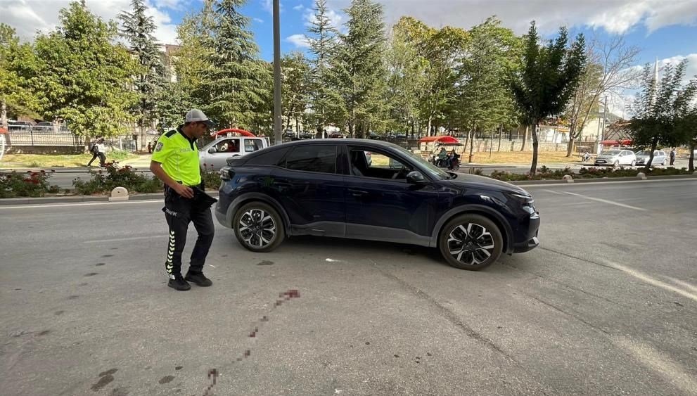 Otomobil ile bisiklet çarpıştı: Bir yaralı