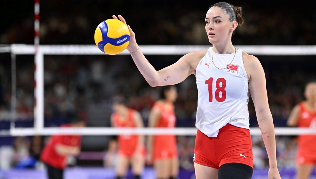 Voleybolda imzalar peş peşe geldi: Zehra Güneş, Ayça Aykaç Altıntaş, Sıla Çalışkan VakıfBank'ta