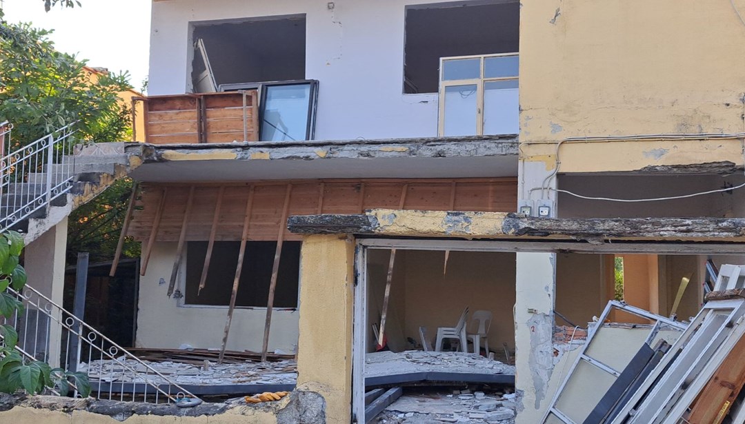 Balkon enkazından sağ çıkamadılar