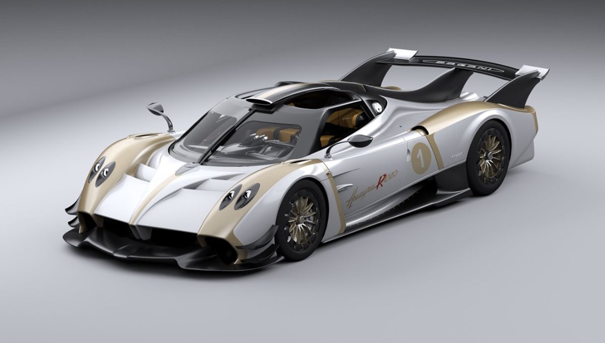 Pagani'den 900 beygirlik yeni hiper otomobil