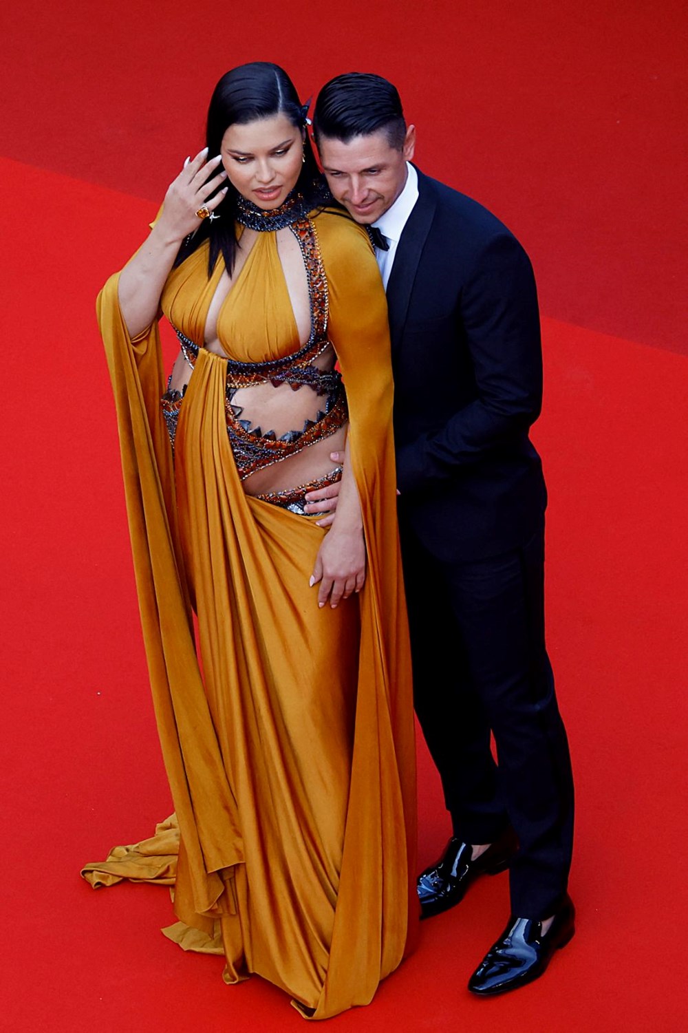 Cannes Film Festivali - Elvis filminin galasına yıldız yağmuru: Adriana Lima, Sharon Stone, Shakira, Kylie Minogue kırmızı halıda - 7