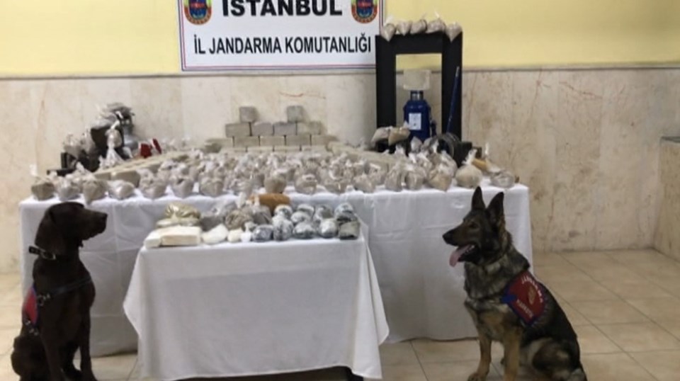 İstanbul'da uyuşturucu operasyonu - 1