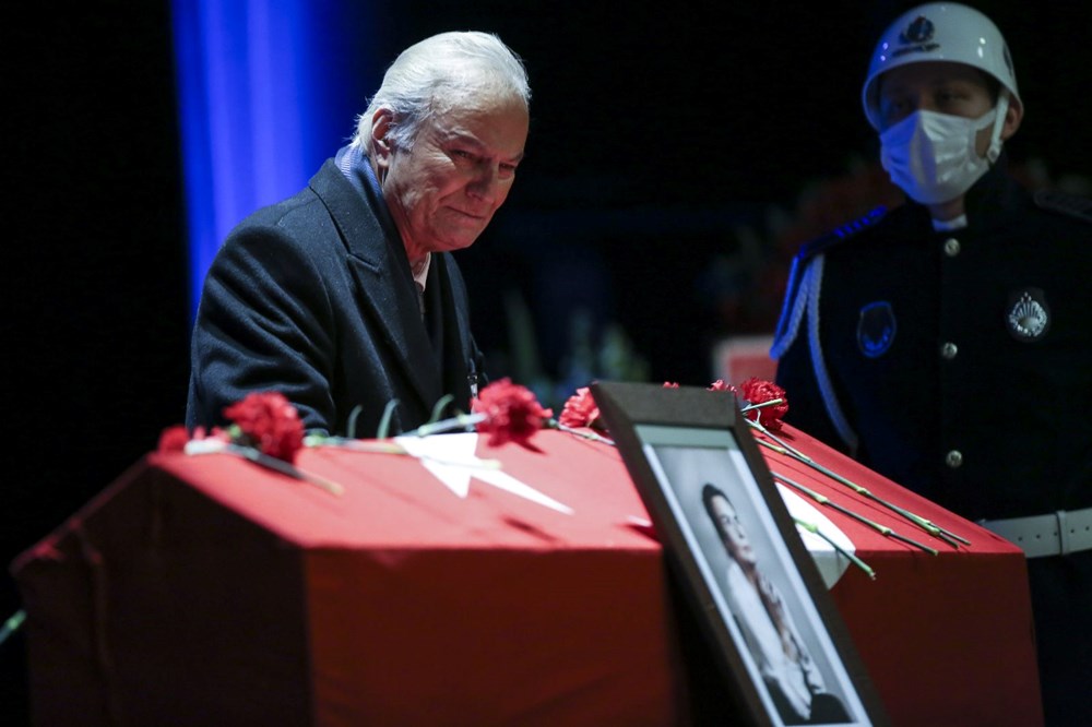 Usta oyuncu Fatma Girik son yolculuğuna uğurlandı - 58