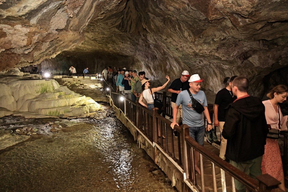Dünyaca ünlü Kızıl Ordu Korosu, Pamukkale'ye hayran kaldı - 2