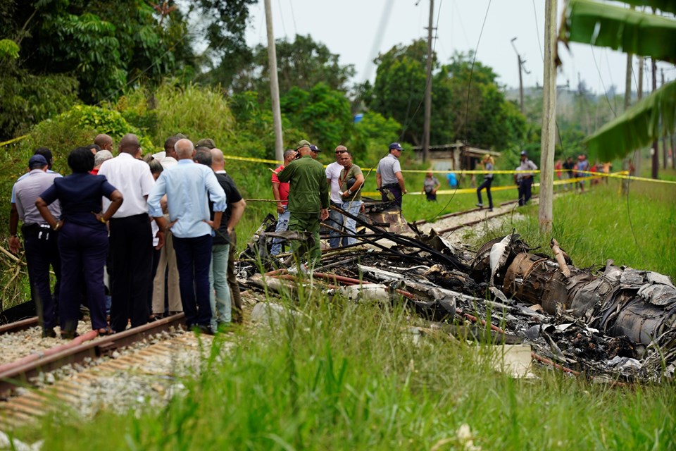 SON DAKİKA: Küba'nın başkenti Havana'da yolcu uçağı düştü - 2