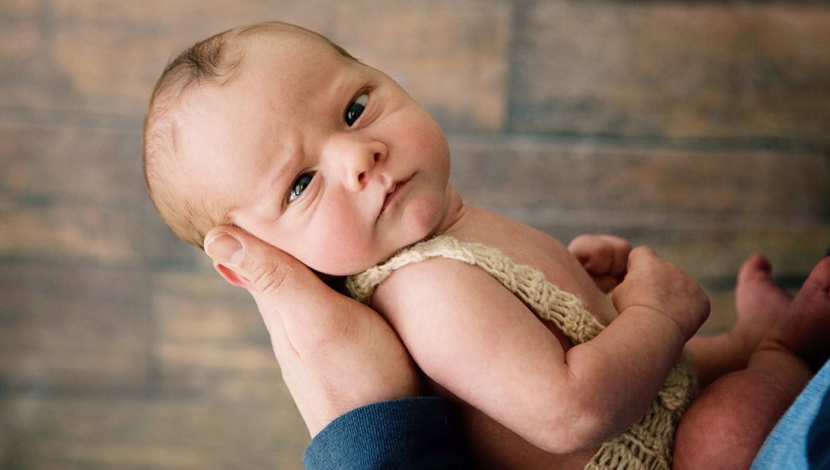 Bebeklerde göz kayması neden olur? Göz kayması ne zaman geçer?