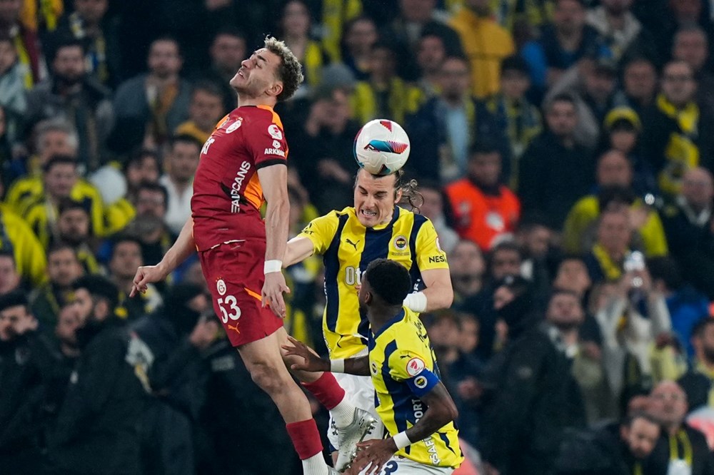 Canlı anlatım | Fenerbahçe ile Galatasaray çeyrek finalde karşı karşıya: İlk yarıda 3 gol - 9