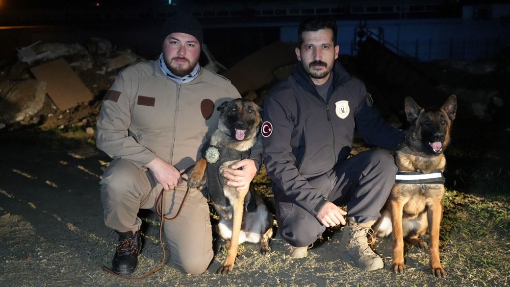 Gecenin ayazında zorlu tatbikat: "Hassas burunlar" doğal afetlere hazırlanıyor - 9