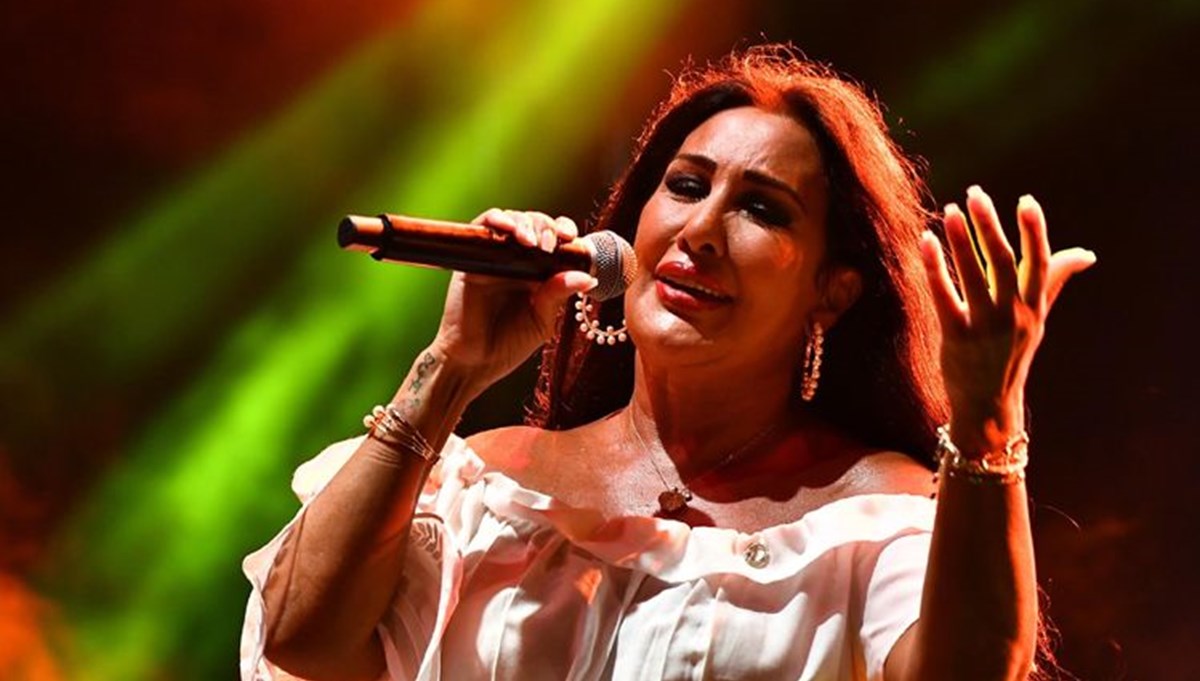 Nükhet Duru'dan Anneler Günü'nde online konser
