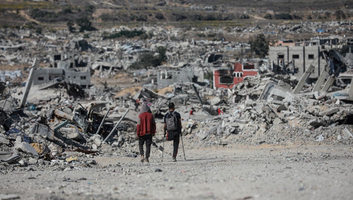 İsrail, Gazze'yi bir kez daha vurdu