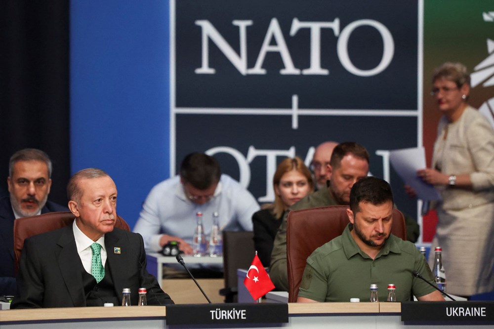 Avrupa basınından Cumhurbaşkanı Erdoğan'ın NATO Zirvesi'nde oynadığı role övgü: Siyasi bir pazarlama ustası - 2