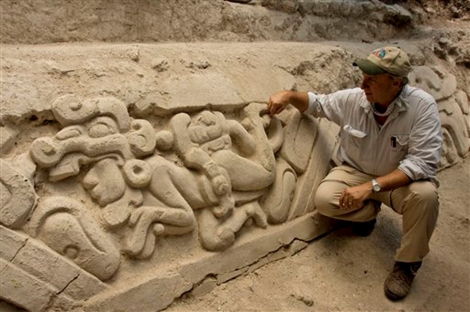 Mayalardan kalma 2300 yıllık friz bulundu - 1