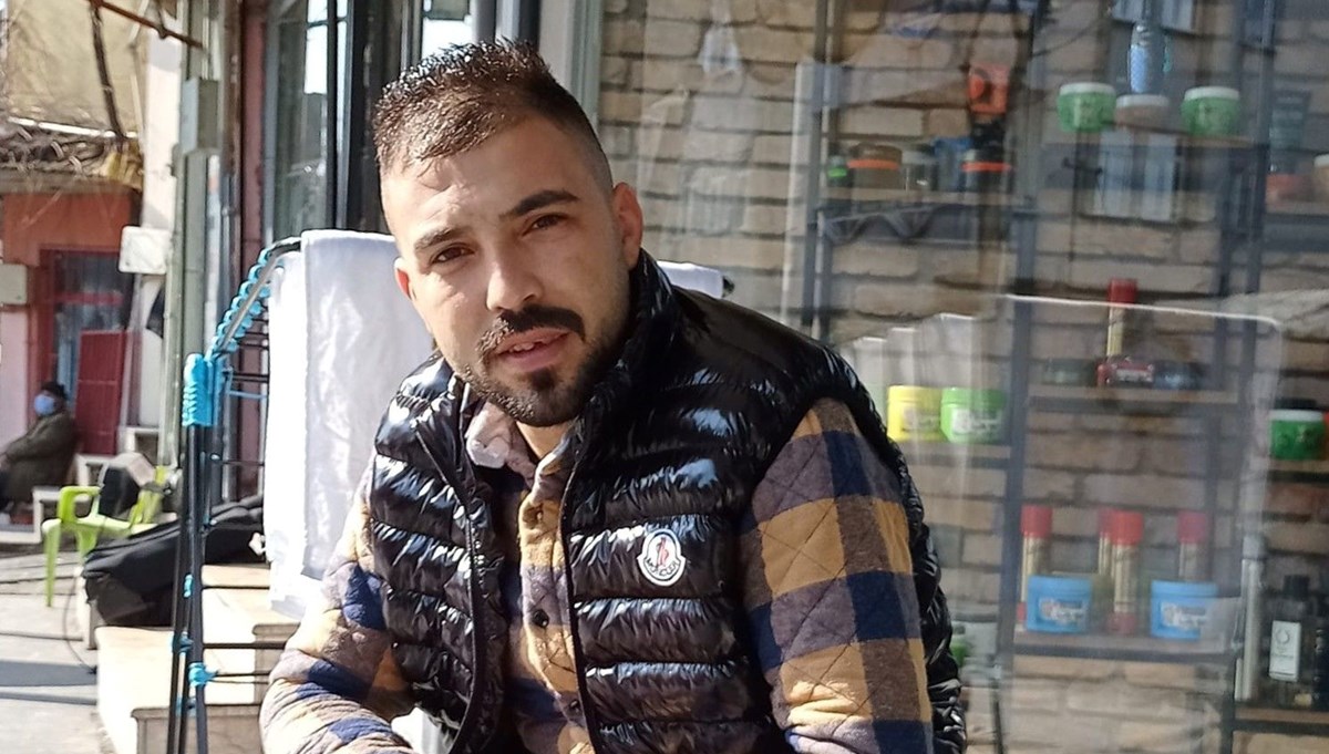 Bıçaklı saldırıda hayatını kaybeden genç adam son yolculuğuna uğurlandı