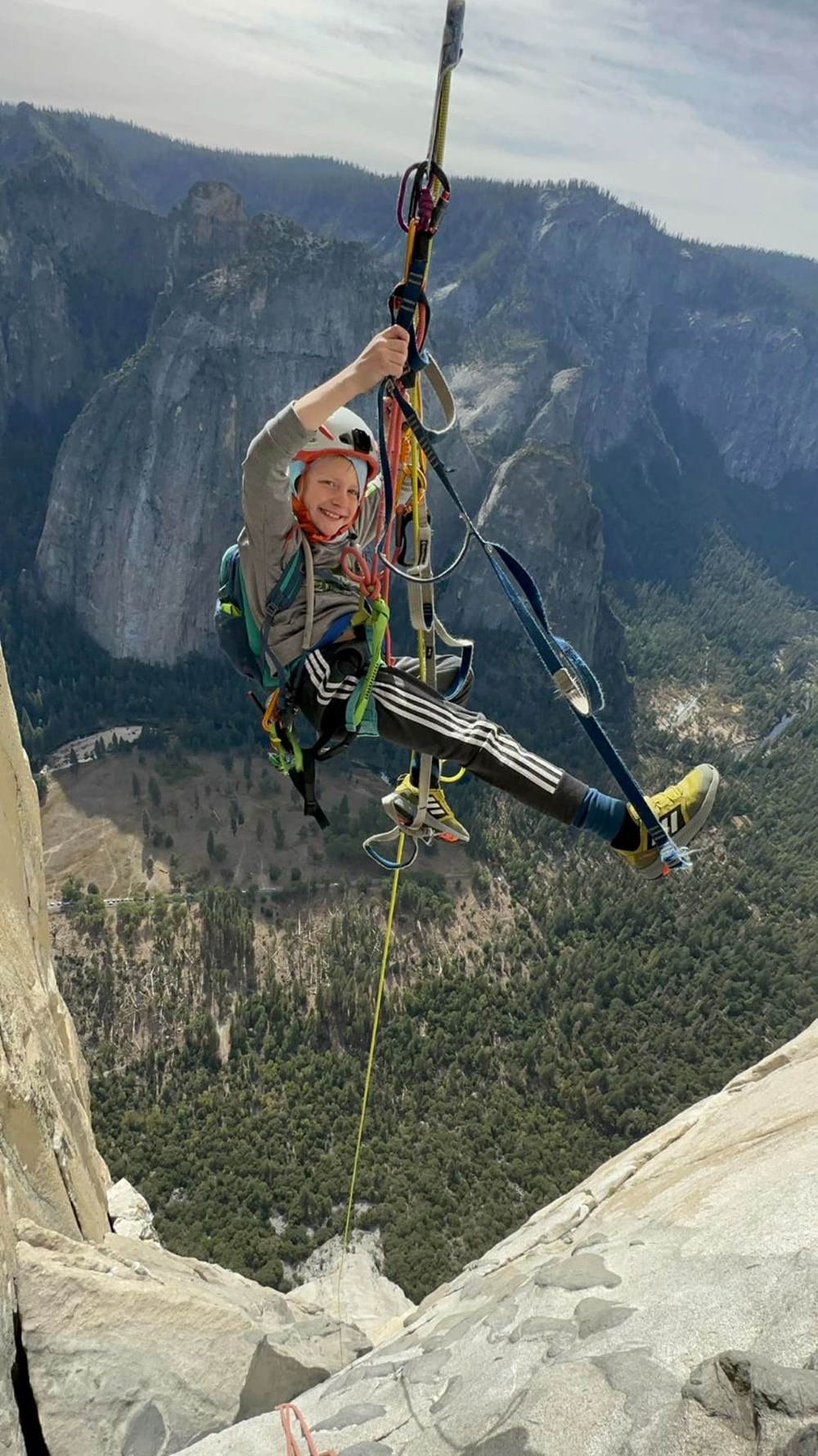 8 yaşındaki Sam Baker El Capitan'ı tırmanan en genç isim oldu - 7