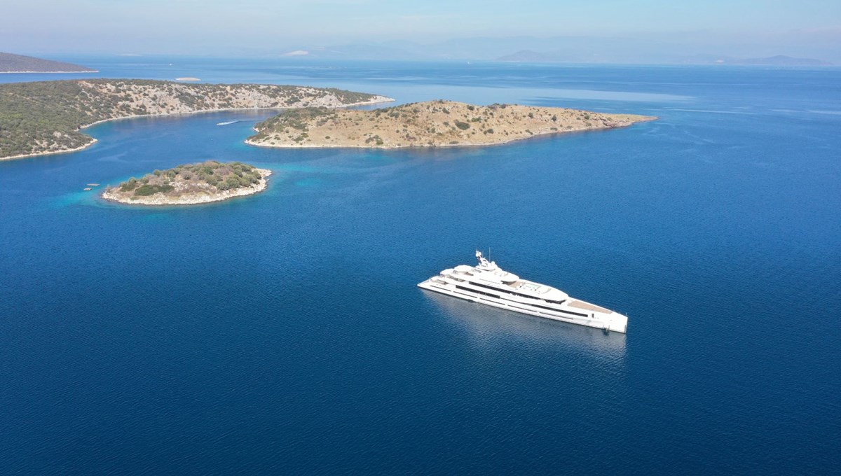Ünlü iş insanları Gates ve Bezos'un mega yatları Bodrum'da