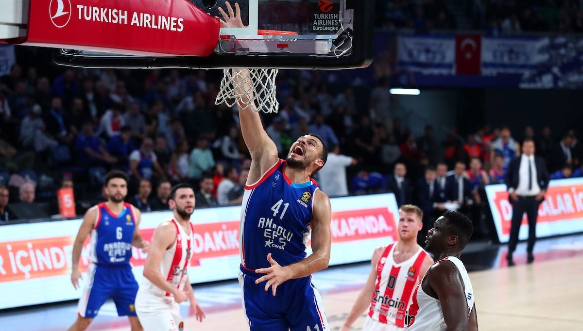 EuroLeague: Anadolu Efes galibiyet serisini 4 maça çıkardı