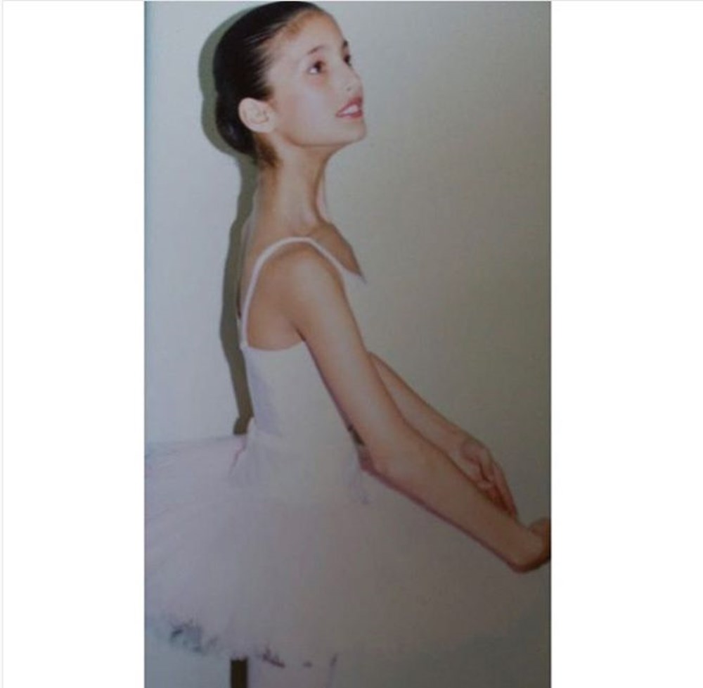 Cenk Eren'den Ajda Pekkan paylaşımı: Ben yaşlandım o hala genç (Ünlülerin çocukluk ve gençlik halleri) - 436