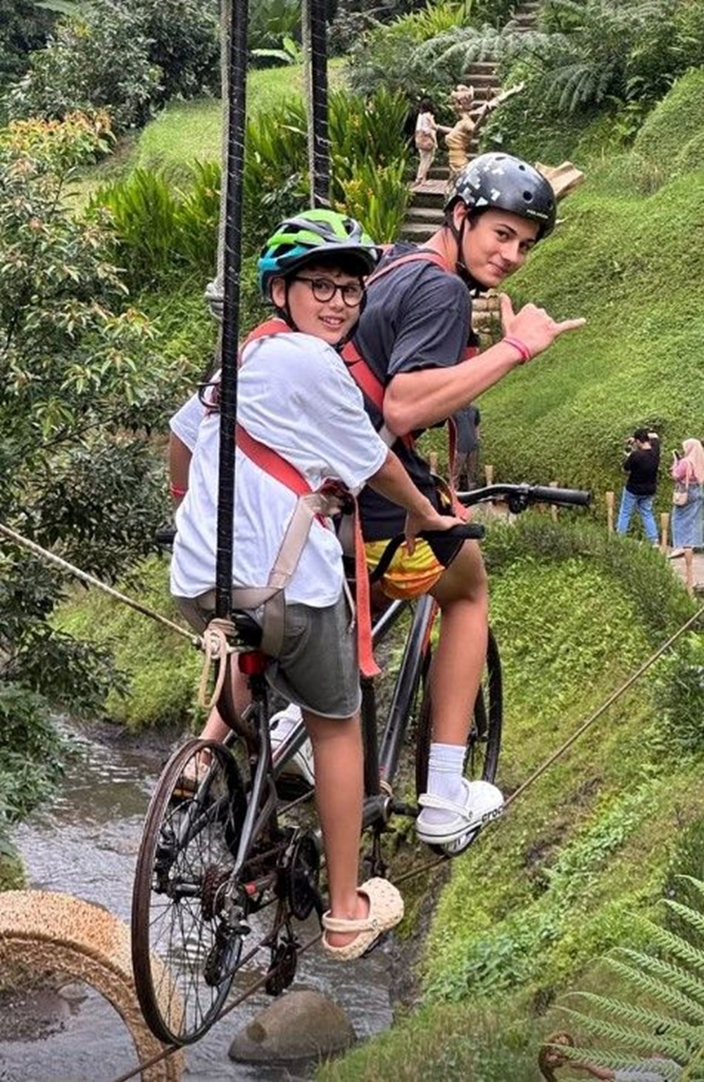 Çağla Şıkel ile oğulları Bali'nin tadını çıkarıyor - 2