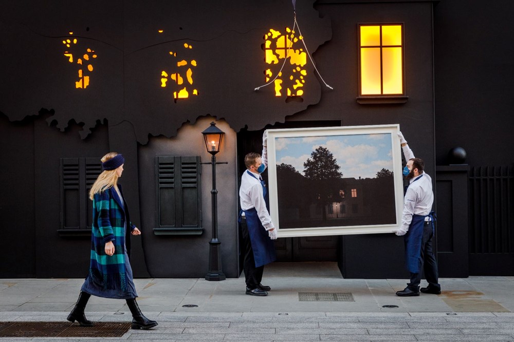 Ressam Rene Magritte'in 60 yıl önce yaptığı tabloya 80 milyon - 3