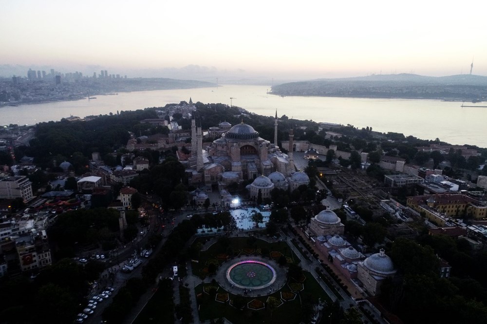 Crowd does not decrease in Hagia Sophia - 20