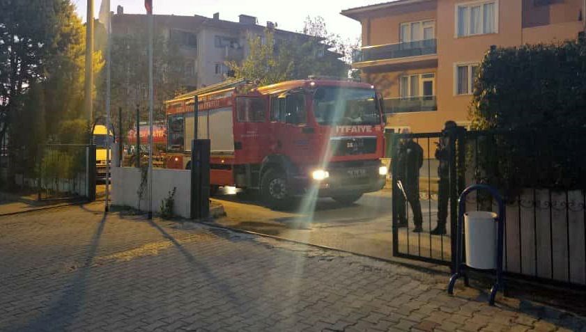 Bursa'da ilçe sağlık müdürlüğü binasında yangın