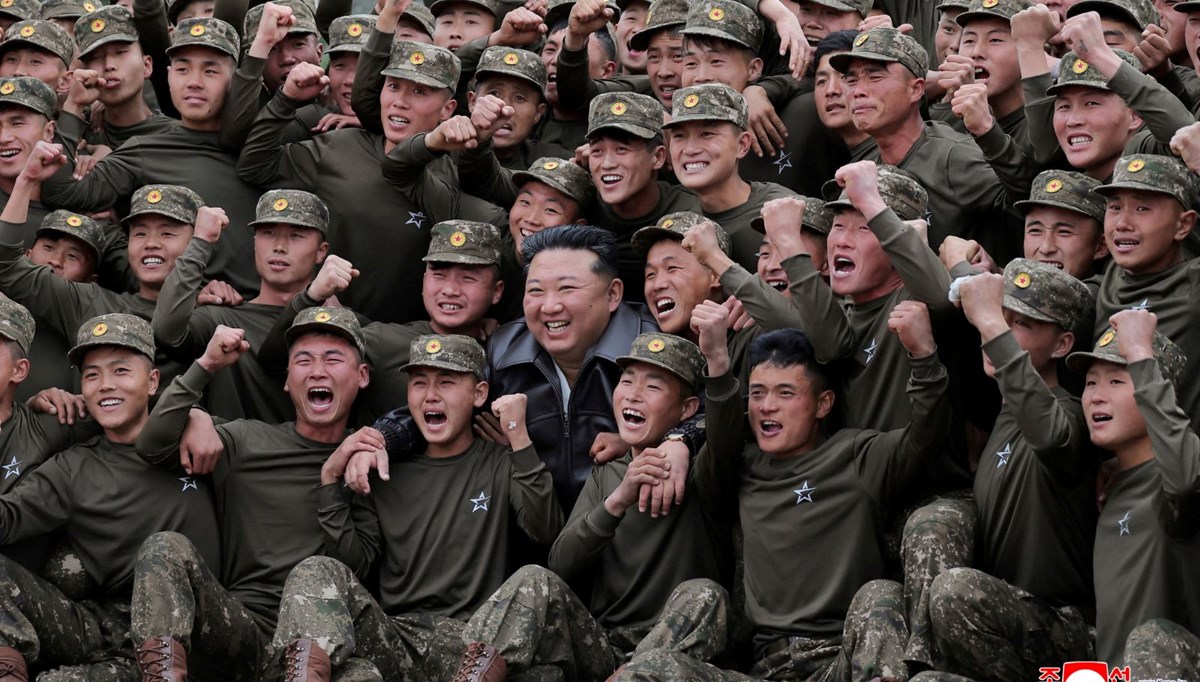 Kim'den özel birliğe savaş ziyareti