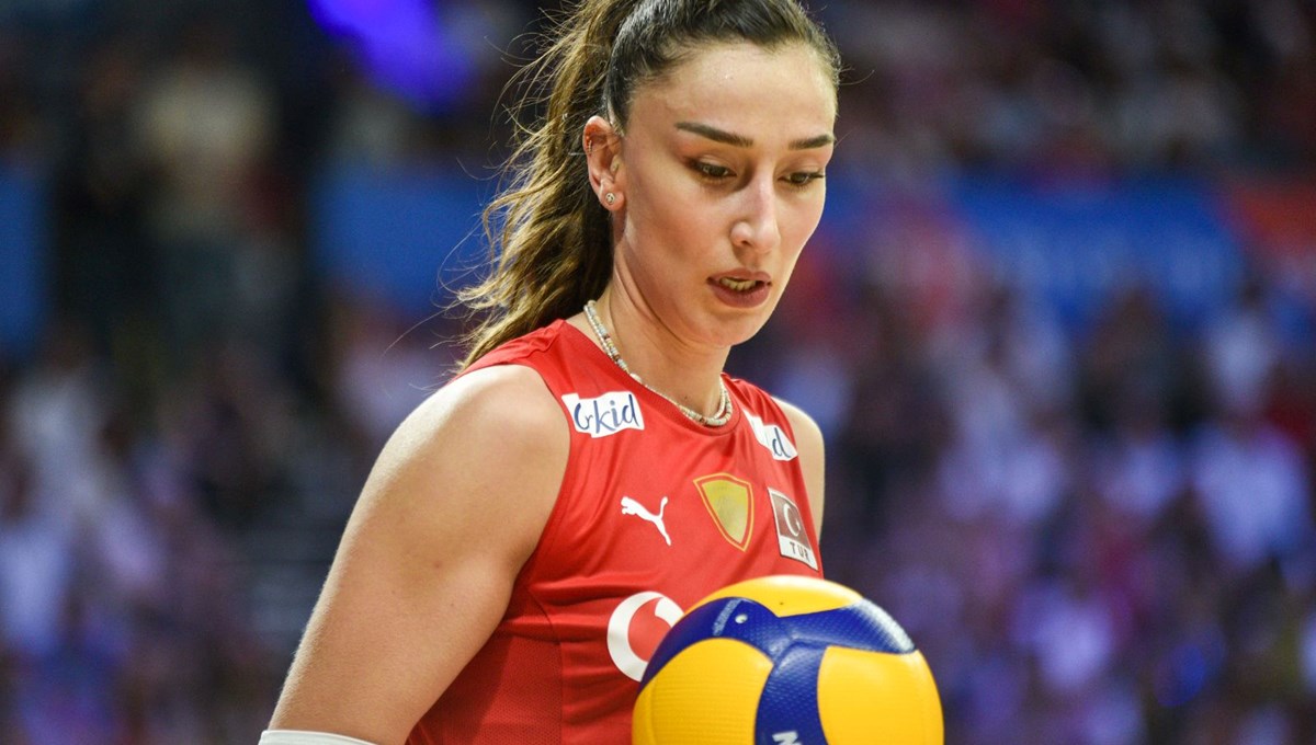 Milli yıldız Hande Baladın'dan sakatlık açıklaması Milli yıldız Hande Baladın'dan sakatlık açıklaması