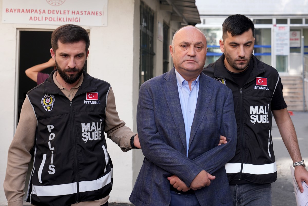 Gözaltına alınanlar arasında İmamoğlu