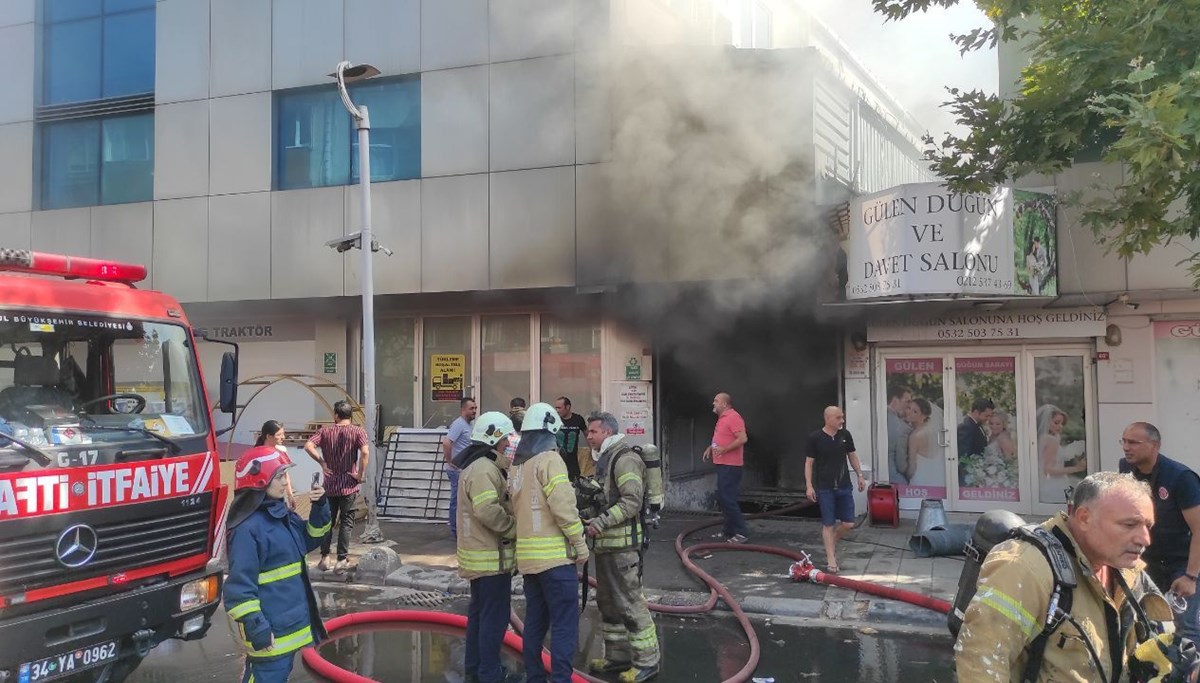 SON DAKİKA HABERİ: Bayrampaşa iş merkezinde yangın