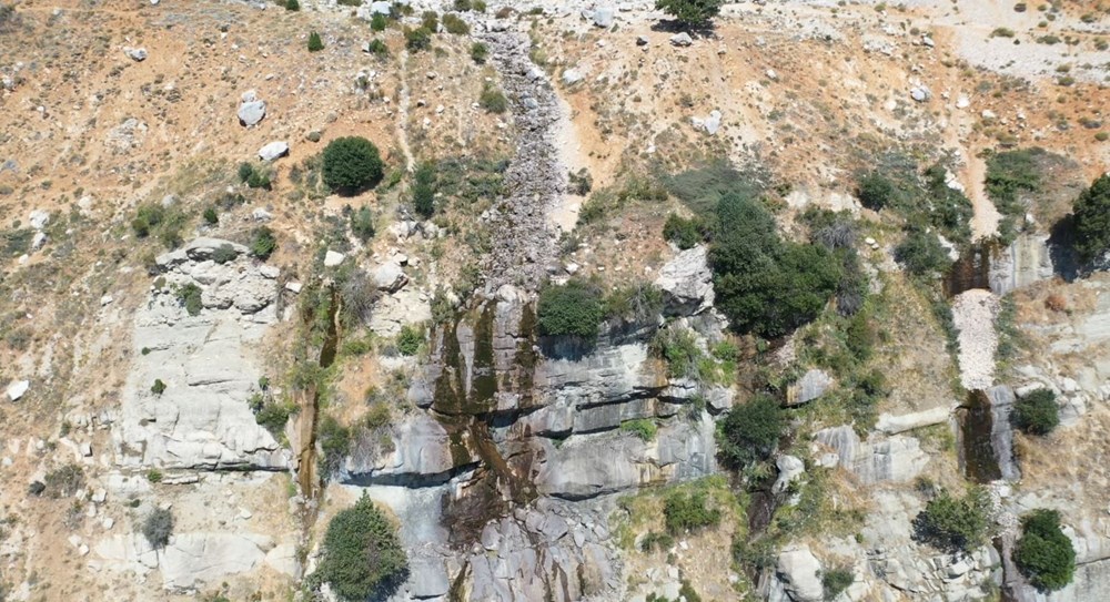 Antalya’da Akdağ eteklerindeki Uçarsu Şelalesi kurudu - 7