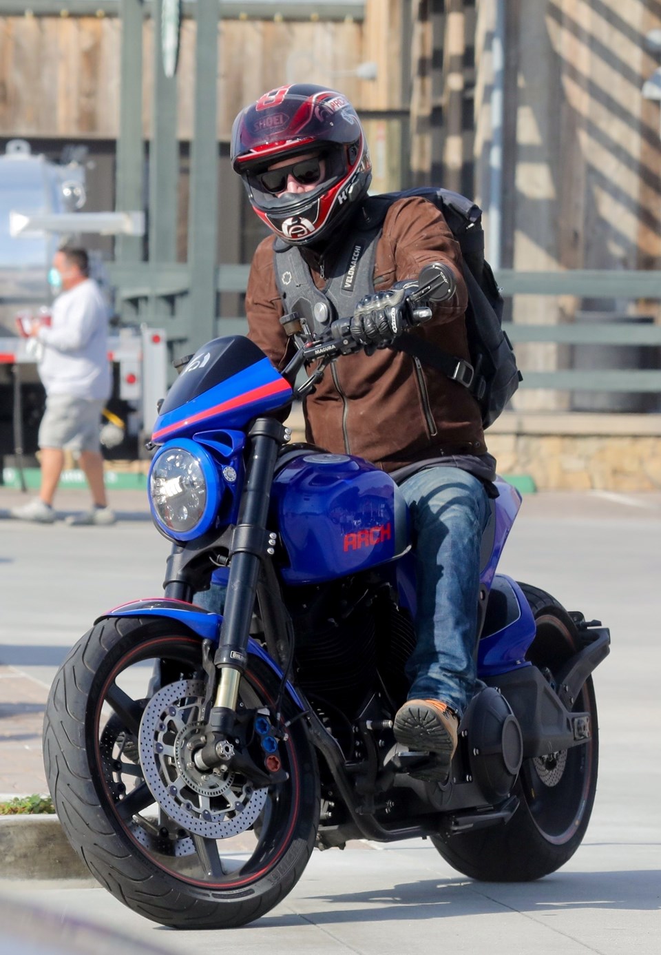 Keanu Reeves'in motosikletçi sohbeti - 1