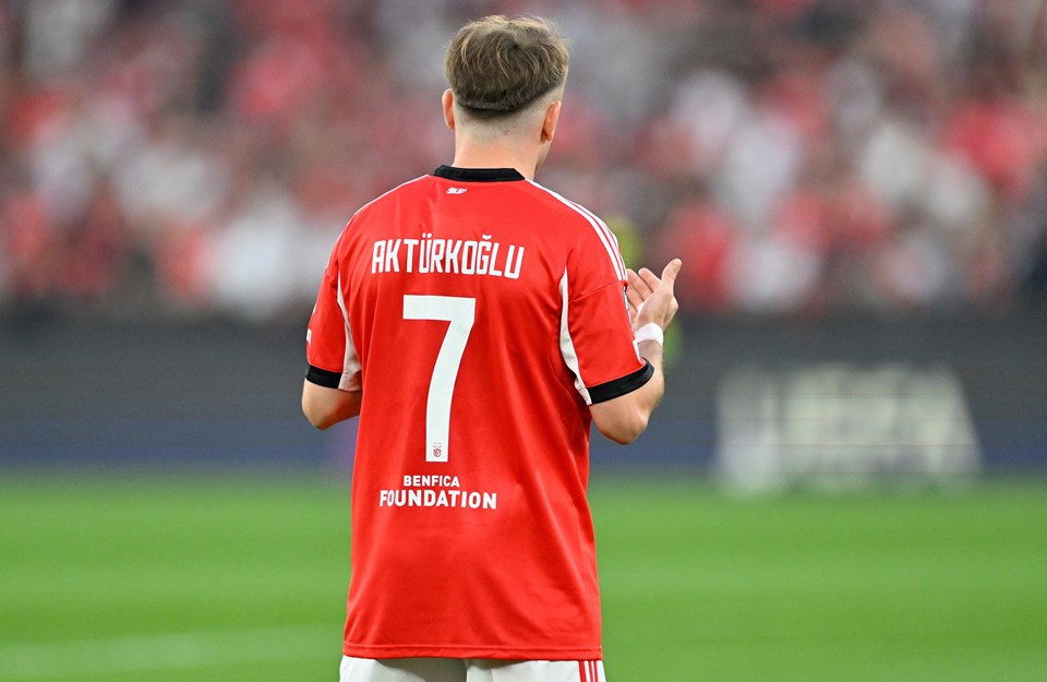 Kerem Aktürkoğlu Benfica'ya veda etti, Fenerbahçe resmen açıkladı: Forma numarası da belli oldu - 1
