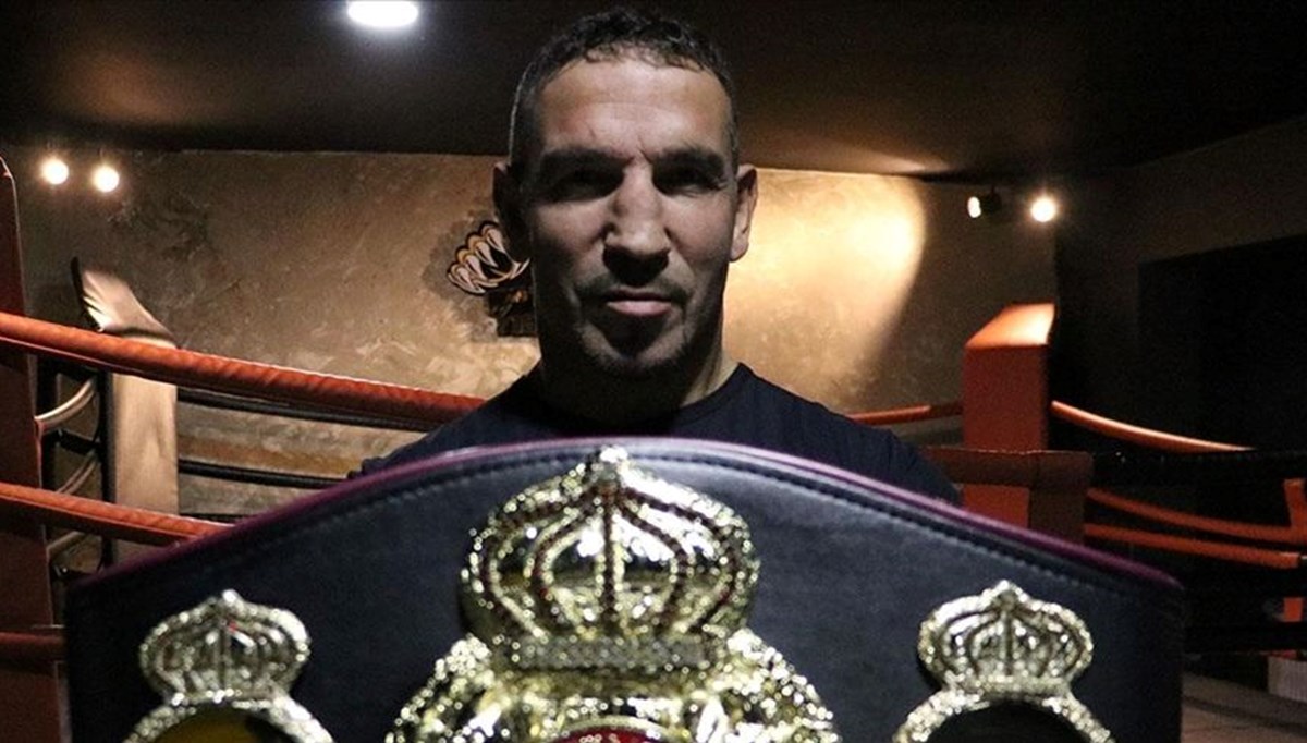 Erzurum'da Rocky filmlerinden etkilendi, dünya şampiyonu oldu Erzurum'da Rocky filmlerinden etkilendi, dünya şampiyonu oldu