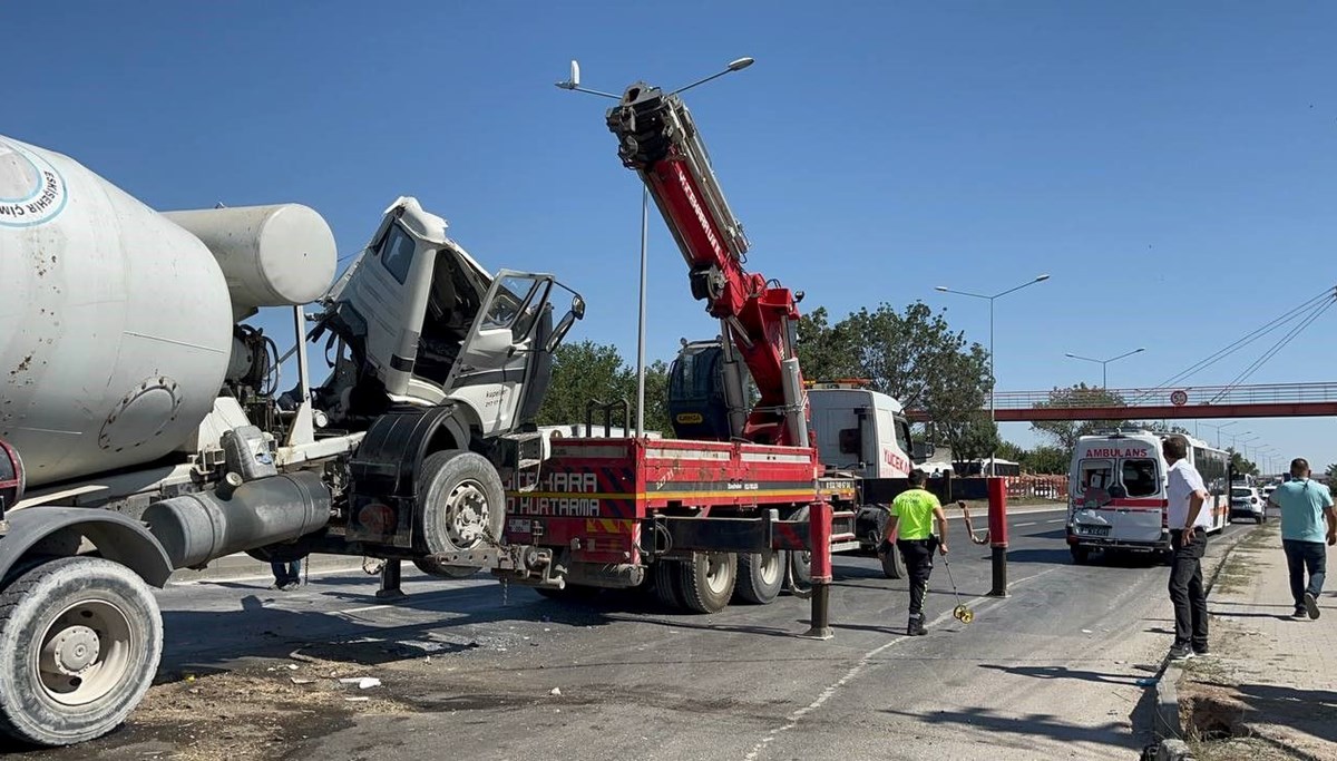 Eskişehir'de zincirleme kaza: 14 yaralı