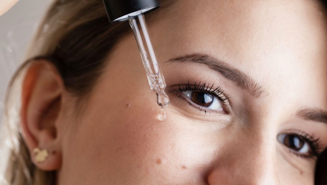 Az miktarda kullanıldığında bile siyah noktaları bitiriyor! Değdiği yerde ölü deri bırakmıyor