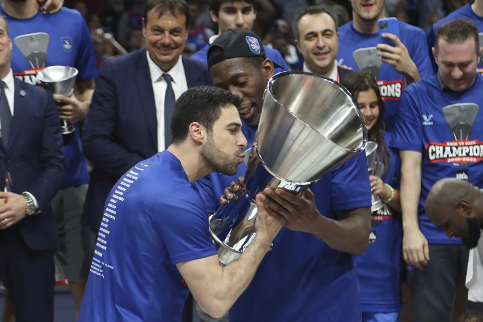 Euroleague 2021-2022 şampiyonu Anadolu Efes - 1