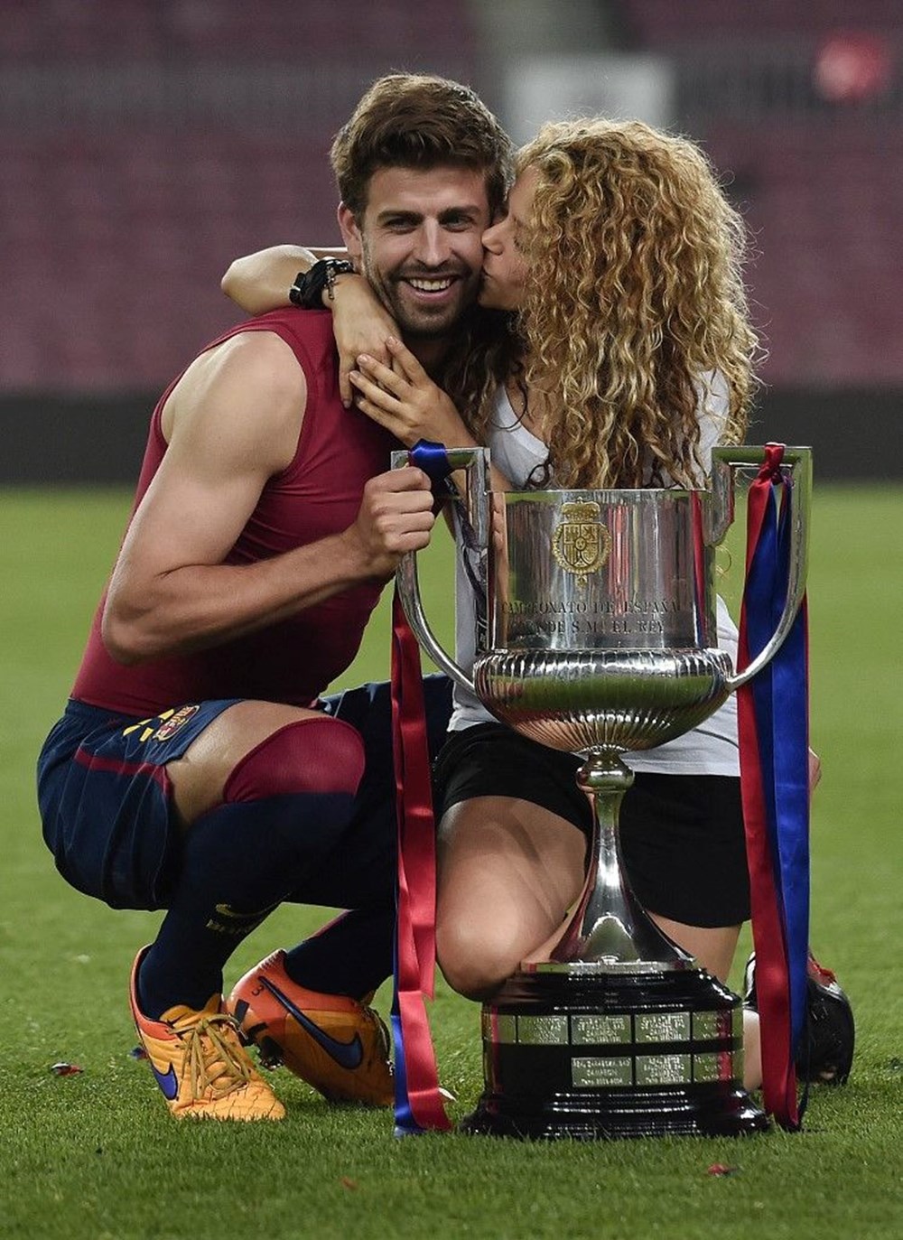 Gerard Pique, Shakira'dan sonra çalışanına aşık oldu - 4