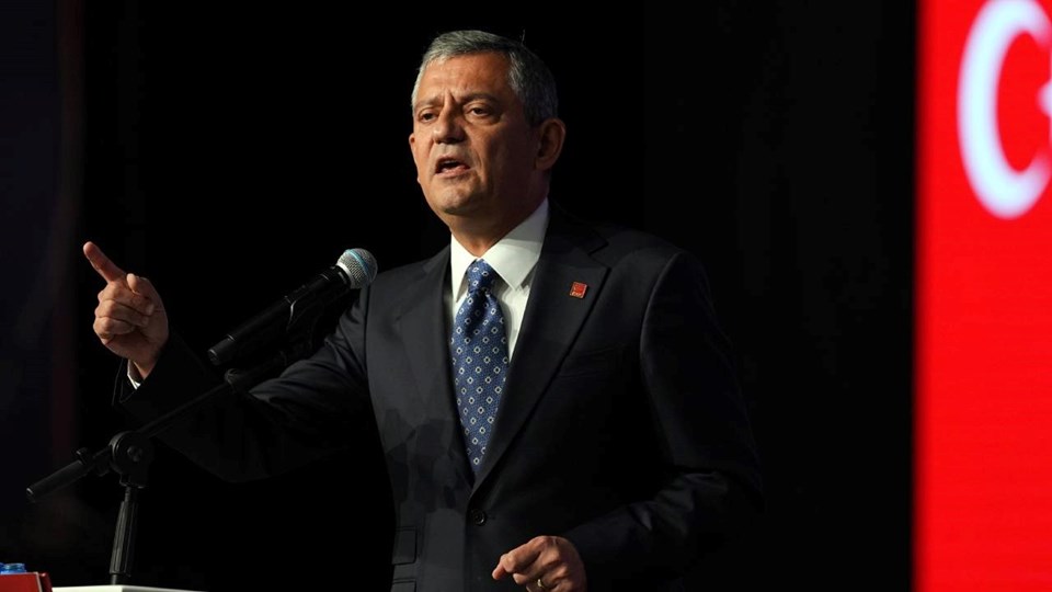 CHP 22. Olağanüstü Kurultayı: Özgür Özel yeniden genel başkan seçildi - 1