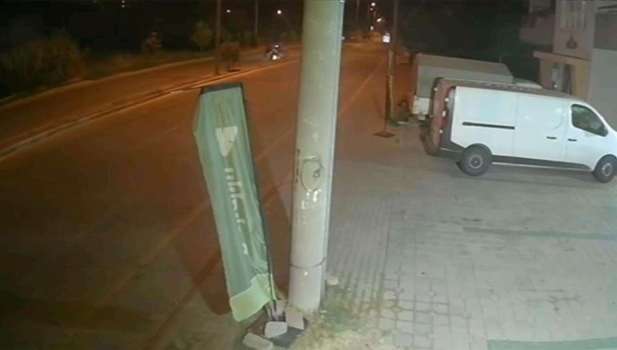 Aydın'da başıboş köpeklerden kaçarken hayatını kaybetti Aydın'da başıboş köpeklerden kaçarken hayatını kaybetti