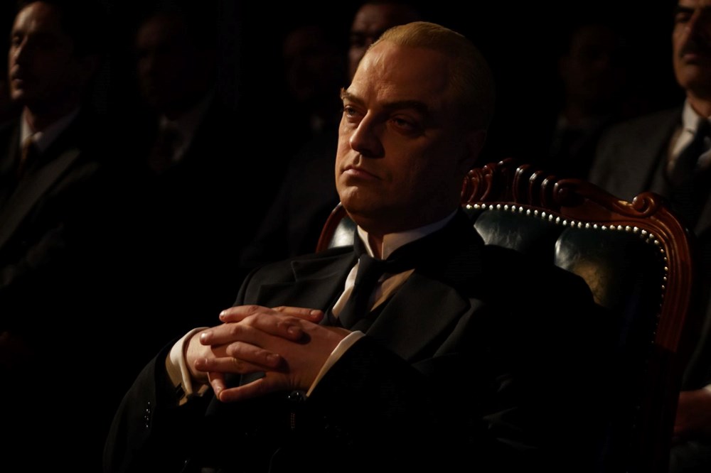 Bir Cumhuriyet Şarkısı filminde Atatürk'ü canlandıran Ertan Saban'dan ilk kareler - 8