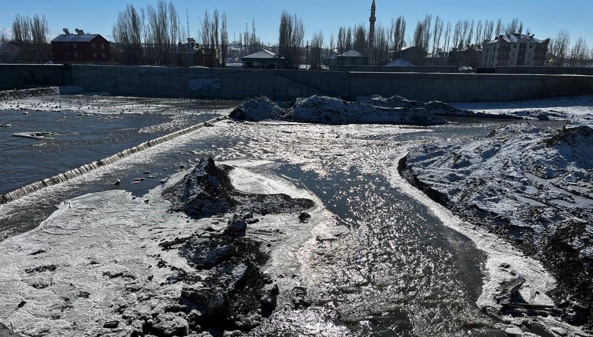 Ağrı'da soğuklar geri döndü