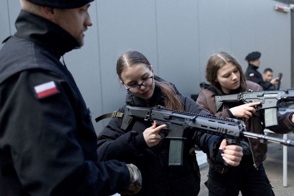 Polonya'da Alarm Zilleri: Halk Savaşı Öğreniyor 72 h3pbyW4 m06AWr3jl748XQ