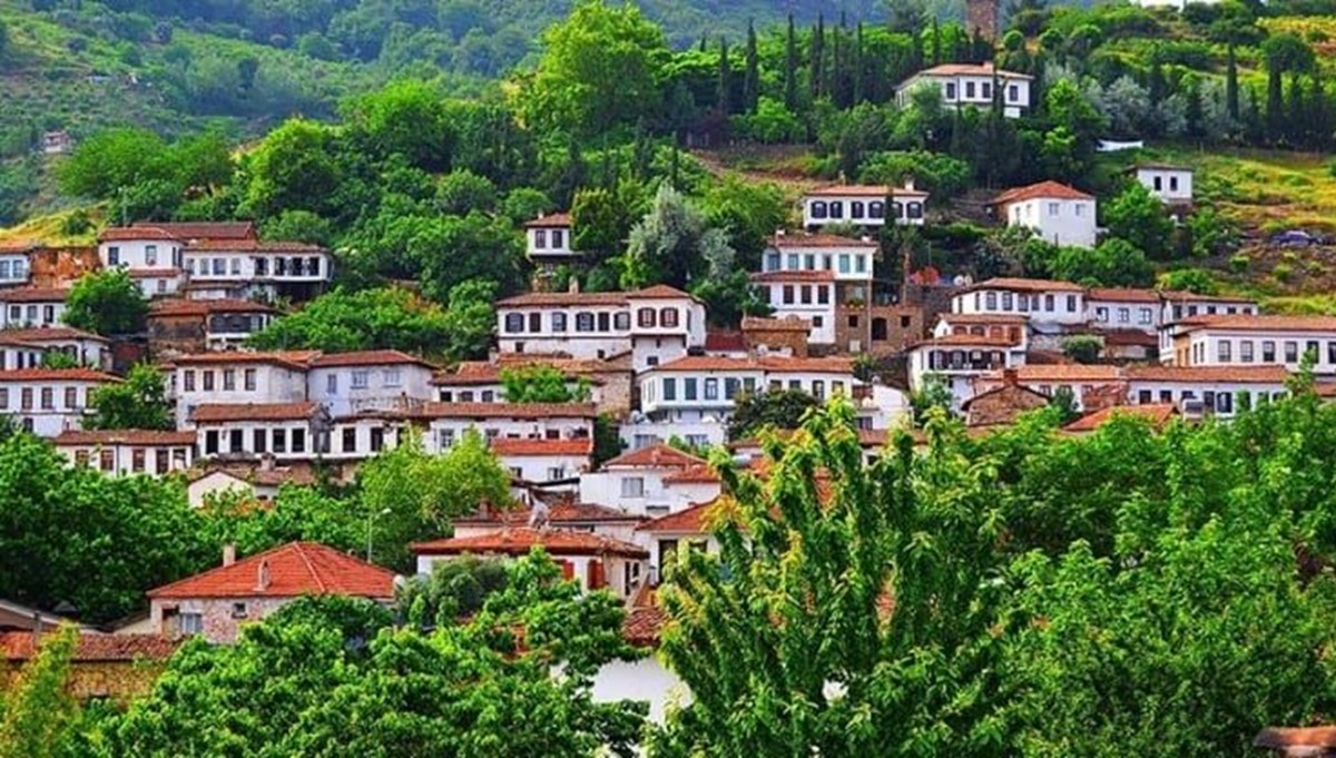Şirince en iyi turizm köyü seçildi Şirince en iyi turizm köyü seçildi